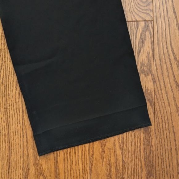Aritzia Babaton Ray black tailored, wide-leg dress pant, size 8 - Picture 9 of 9